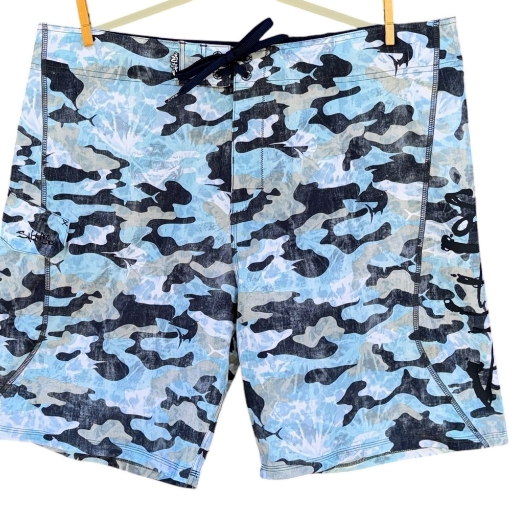 NWT Salt Life Light Blue Camo Board Shorts Size 40 Swim trunks SLZ-QD Aquatrunks